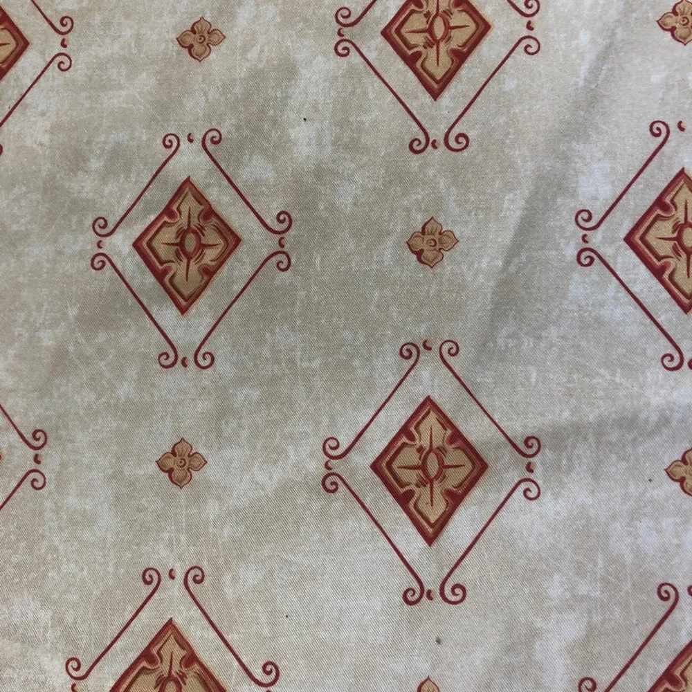 French round tablecloth